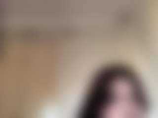 Live cam show with Hanna - Big Nipples on livesuperchat.net