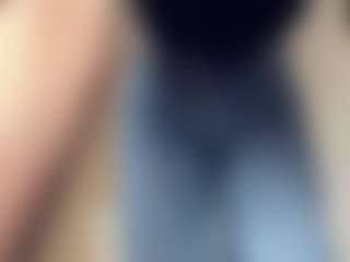 Live cam show with Hanna - Trimmed Asian on AdultVida.com