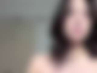Live cam show with Hanna - Asian Teen (18+) on Camsoda