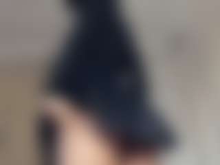 Live cam show with Hanna - Tittyfuck on Camming Site