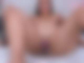 KataThonpson's Live Sex Cam Show