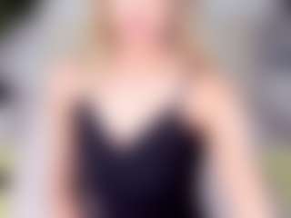 lizzydelrey's Live Sex Cam Show