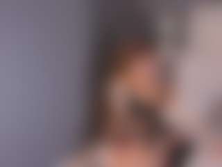 Live cam show with MadisonLema - Blonde Hair on Free Soda