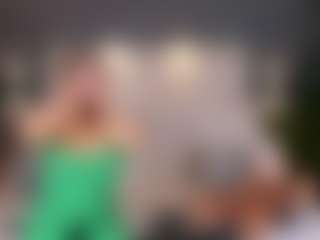 Live cam show with MadisonLema - Strip Blonde Hair on AdultVida.com