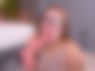 Live-camshow met MadisonLema - Fingers op Camsoda