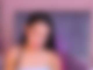 Live cam show with MiaPortmass - New Small Tits on livesuperchat.net