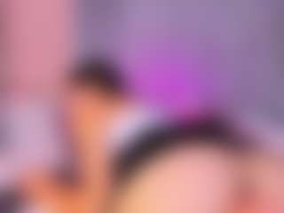 Live cam show with MiaPortmass - Strip Brown Hair on Soda Cam