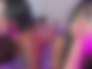 Live cam show with Susana-Foxxx - Flash on Cam Slut