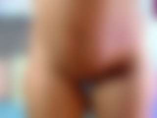 Anabelle-bluee10's Live Sex Cam Show