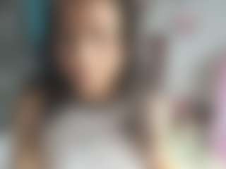 Live cam show with Anieth - Teen (18+) on chickslive.net
