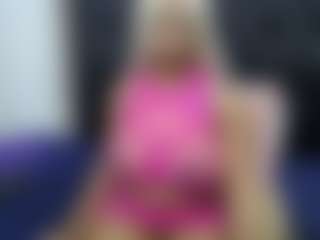 Live cam show with CaramelSassy - BBW on chickslive.net