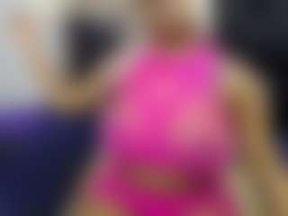 Live cam show with CaramelSassy - Ebony on https://playwithruby.com