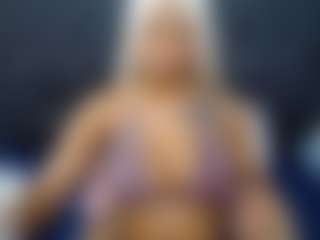 Live cam show with CaramelSassy - Drinking on liverealitysex.com