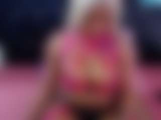 Live cam show with CaramelSassy - BBW on Instabang