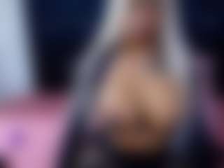 Live cam show with CaramelSassy - Asshole on Uber Horny