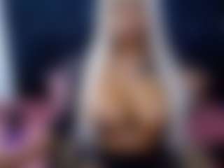 Live cam show with CaramelSassy - Fingers on Cam Slut
