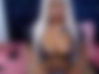 Live cam show with CaramelSassy - Fingering on CamClone