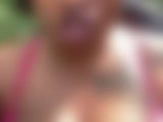 CaramelSassy's Live Sex Cam Show