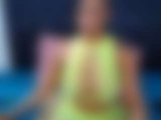 Live cam show with CaramelSassy - Ebony on friskycurves.com | south africa