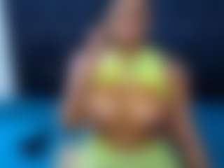 CaramelSassy's Live Sex Cam Show