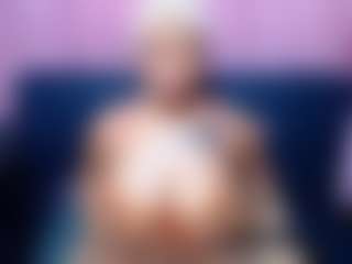 CaramelSassy's Live Sex Cam Show