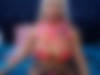 Live cam show with CaramelSassy - Asshole Ebony on StripNow