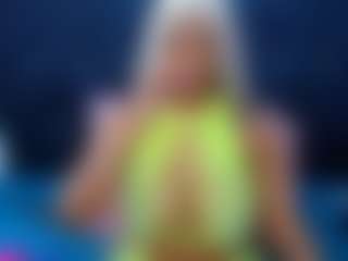 Live cam show with CaramelSassy - Smoking on Strip Flash - Live Sex Shows