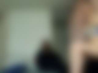 Live cam show with DangerLovers - Strip on Latina Girls
