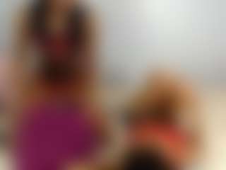Live cam show with Hungrylexx - Strapon on Milfs Live