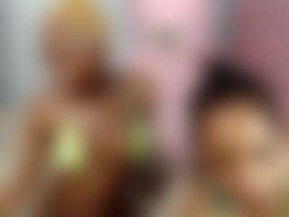 Live cam show with Hungrylexx - Eating Pussy on x69.live