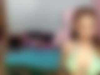 Live cam show with Hungrylexx - White on AdultVida.com