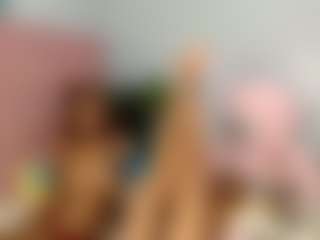 Live cam show with Hungrylexx - Drinking on sexylive.show