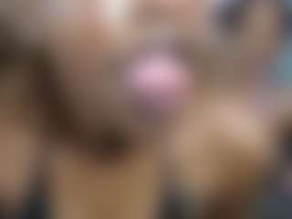 Live cam show with Hungrylexx - Strip on Mixed Magazine Live