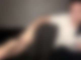 Live cam show with Augustine - Cuckold on liverealitysex.com