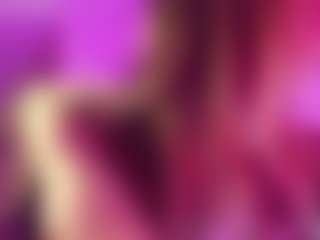 Live cam show with LunaCarmel - Biracial on sexylivex.com