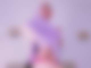 Live cam show with Malika-Noor - Mature on Camsoda
