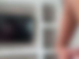 Live cam show with melisa-ross25 - Athletic Blowjob on Camsoda