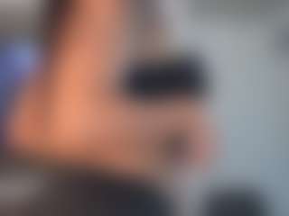 Live cam show with melisa-ross25 - Brown Eyes Curvy on SinfulBabes