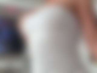 Live cam show with melisa-ross25 - Spank on xDating