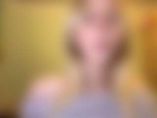Live cam show with MelonieTrent - Ass Bouncing on Milfs Live
