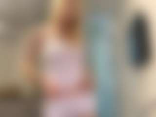 Live cam show with MelonieTrent - Strip Blonde Hair on Free Soda