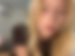MelonieTrent's Live Sex Cam Show