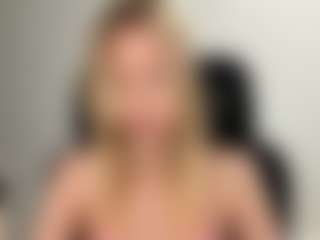 MelonieTrent's Live Sex Cam Show