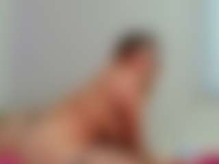 Live cam show with Tee - Big Tits on Gym Cam Girls