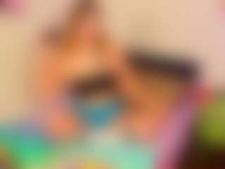Live cam show with Tee - Blue Eyes on madthumbs