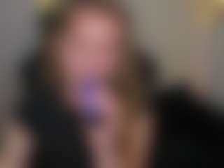 Live cam show with VivienVance18 - Blonde Hair on Ass Tok
