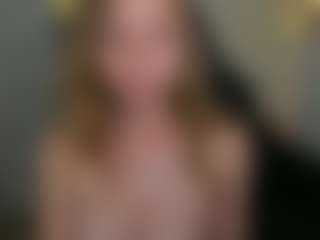 Live cam show with VivienVance18 - Dildo on fuck-show.com