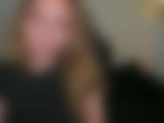 Live cam show with VivienVance18 - Bedroom on thefappeningchat.com