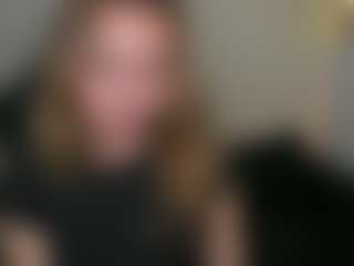 Live cam show with VivienVance18 - Skinny on MyBangCams
