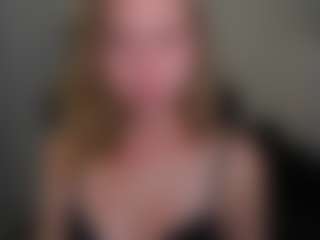 VivienVance18's Live Sex Cam Show